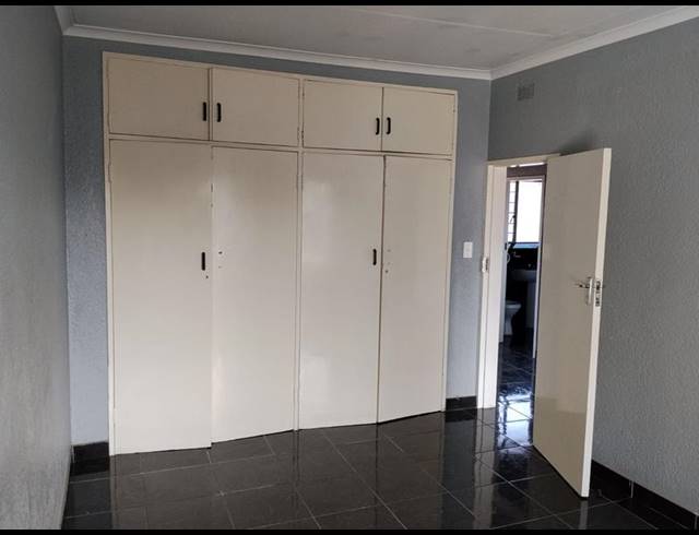 1 BEDROOM PROPERTY TO RENT IN WINDSOR WEST